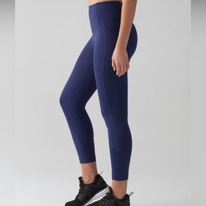LULULEMON All The Right Places Crop II in Blueberry Jam ✨ Size 6